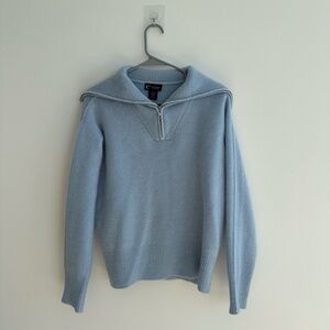 Bloomingdale's Cashmere Blue Sweater Size Small